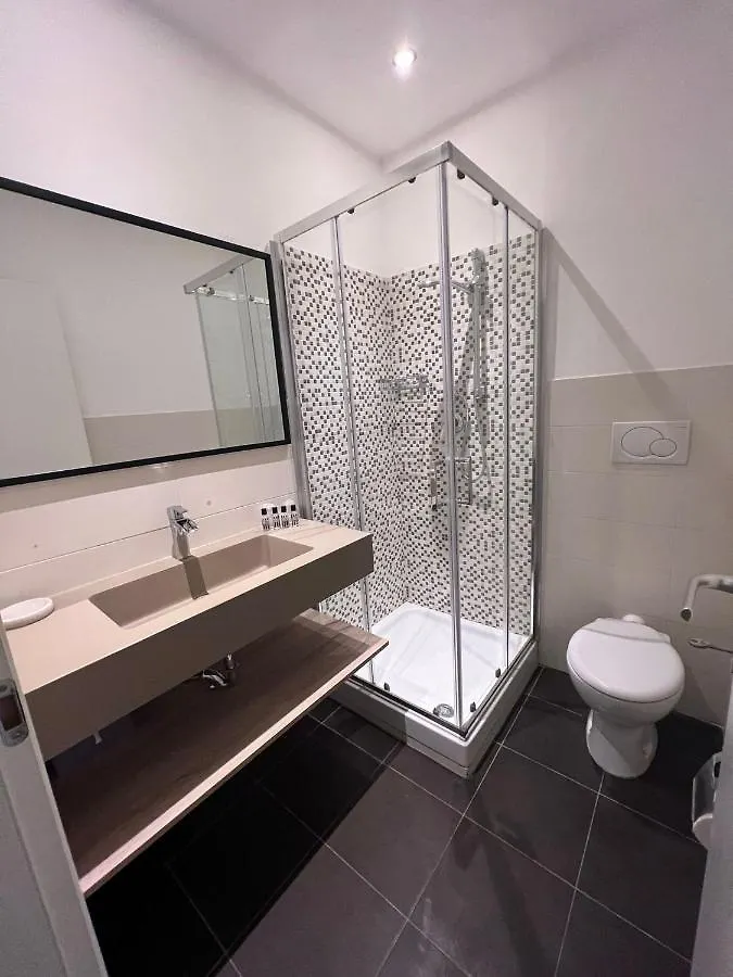 Guest house The B Place Cola Rome